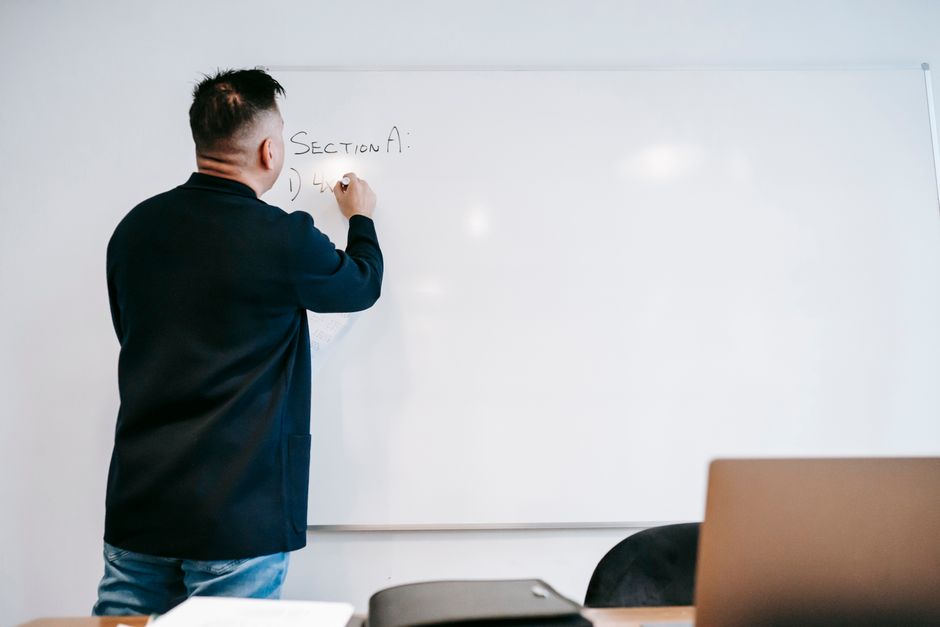 Übersicht über Kanäle im digitalen Marketing Mix